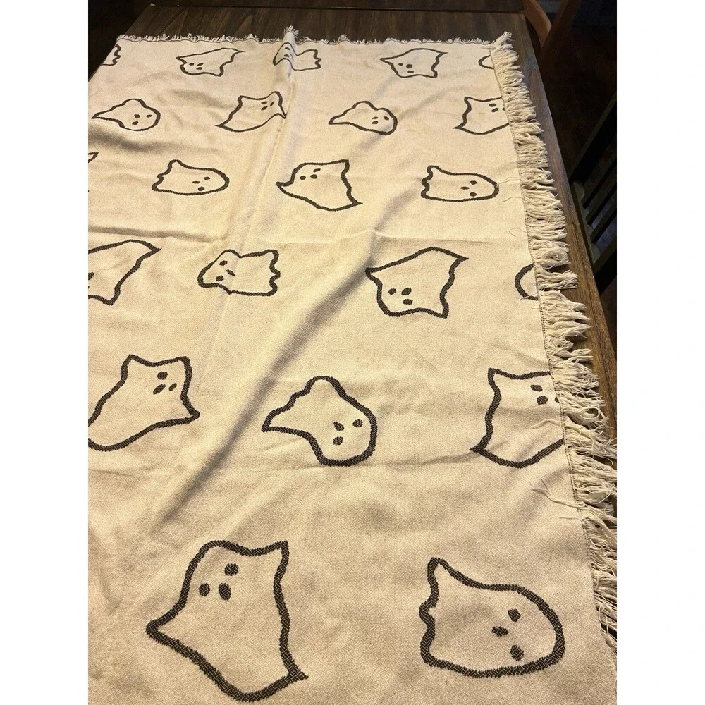 IKEA White Ghosts on Black KUSTFYR Throw Blanket 205.995.83 51x67